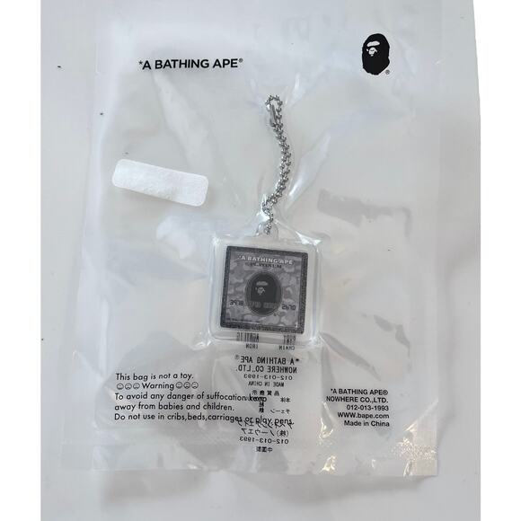 NEW Bape A Bathing Ape KEYCHAIN Accessory Purse Charm Key Fob AMEX Gray Camo NIP - Picture 3 of 5